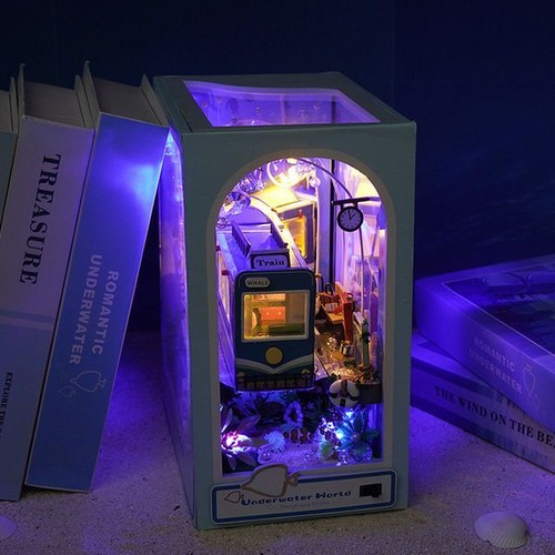 Wooden Book Nook Shelf Insert Kit Bookshelf Forest House Dollhouse Bookend Toys - Picture 17 of 17