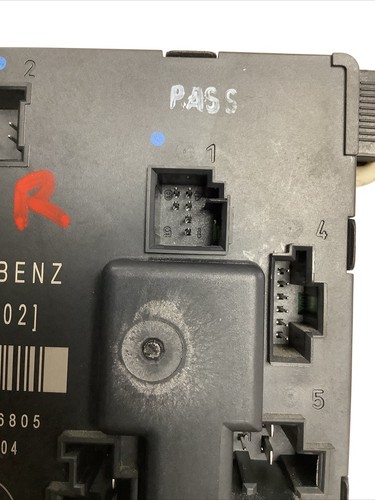 2007 Mercedes E350 W211 OEM LH Left Front Drivers Door Control Module 2118704026 - Picture 3 of 5