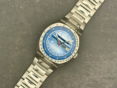 Fossil Blue AM-3848 100M Sport Watch – Sunburst Dial – Stainless Steel – As-Is - Picture 2 of 9