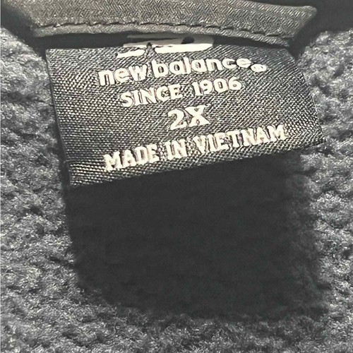 NEW BALANCE, 2X, BLUE/BLACK, POLYESTER ZIP-UP FLEECE. NWT - Picture 2 of 9