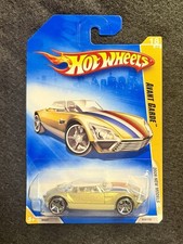 2009 Hot Wheels 18 New Models 18/42 - AVANT GARDE Gold-White Variant - NEW
