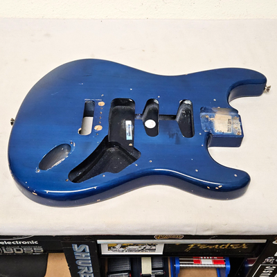 Fender USA Highway One Strat Alder Body Blue Satin Nitro Electric