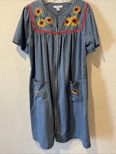 Medium Go Softly Denim Muu Muu Full Zip Embroidered Patio Dress Sunflowers