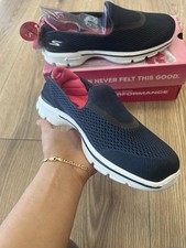 Skechers GOwalk 3 Strike - Navy/Pink - Women's Size 6.5,
