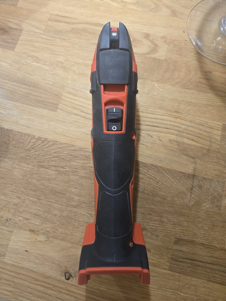 Milwaukee M18 BMT 18V Cordless Multi-Tool Body Only No Battery Used Condition - Image 4 of 4