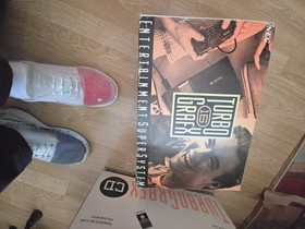 COMPLETE IN BOX TURBOGRAFX  CONSOLE  AND TURBOGRAFX  CD AND CARRYING CASE SET-UP
