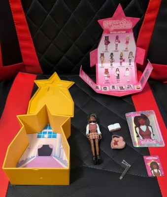Dress to Impress Mystery Model CHIC ACADEMIA  Doll Figure Toy & DLC CODE