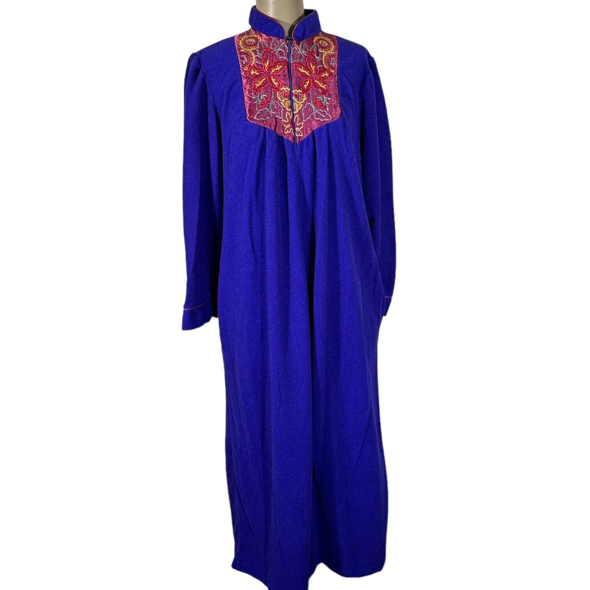 Vintage Cachet Purple Velour Floral Embroidered Caftan 1/2 Zip