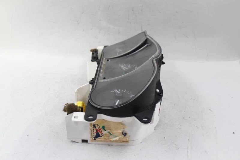 Speedometer Cluster 136K Miles MPH Fits 2000 JAGUAR XJ8 OEM #32331 - Image 3 of 4