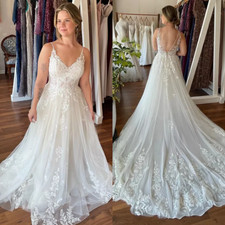 Beach Wedding Dresses Spaghetti Straps Elegant Lace Applique Summer Bridal Gowns
