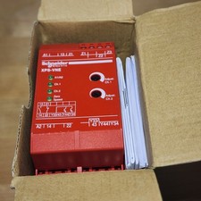 Schneider Electric XPSVNE1142P Safety Relay 24VDC
