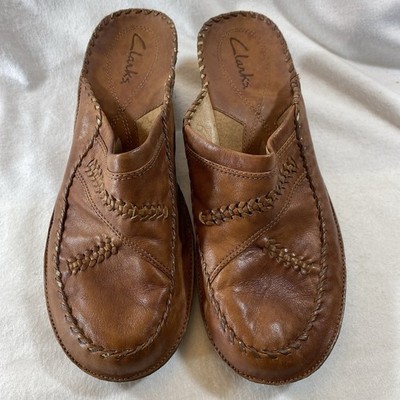 Clarks Artisan Leather Stiched Brown Healed Clogs sz 9M Bohemian 73683