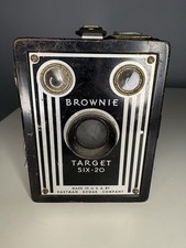 Vintage Eastman Kodak BROWNIE TARGET SIX-20 Box Camera 1941 Art Deco UNTESTED