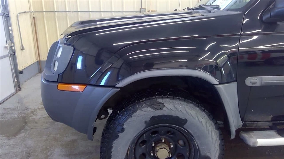 Nissan Xterra 2004 Right Fender Black F31127Z031 Foto 3 de 4