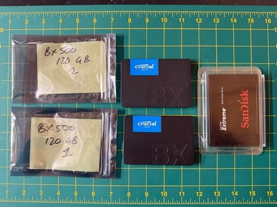 Crucial BX500 2.5 SSD 120gb 2x und SanDisk Extreme 2.5 SSD 120gb 1x Bundle
