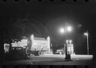 Photo:Durham North Carolina 1940 Open All Night Gas Station Night Scene