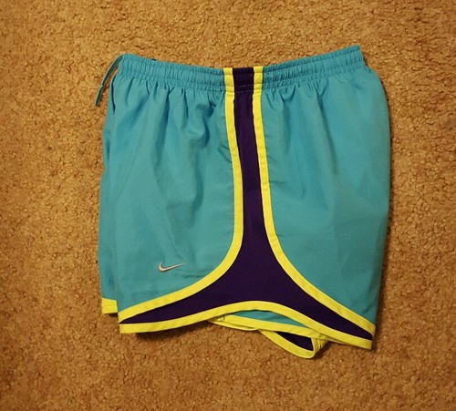 Nike Shorts Gr.XS blau/lila/gelb - Bild 6 von 6
