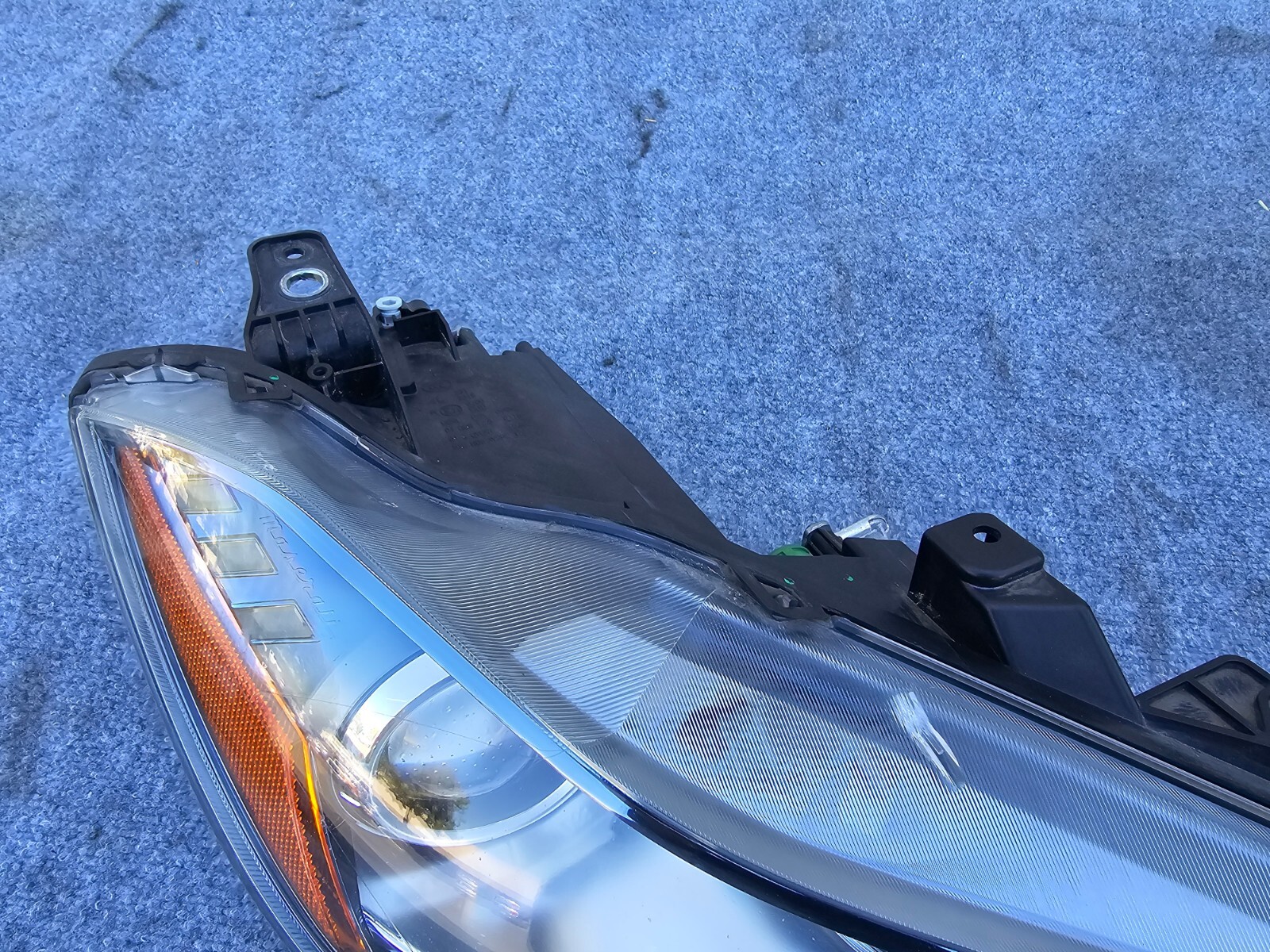 RIGHT SIDE BI XENON HEADLIGHT ASSEMBLY COMPLETE OEM 14-19 MASERATI GHIBLI Q4