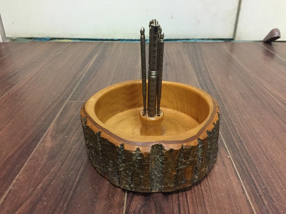 Vintage Ellwood Handmade Rusticware Wood Bark Nut Bowl with Nutcracker and Picks - Image 3 of 4