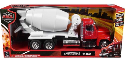 Freightliner 114SD Cement Mixer Red Long Haul Truckers Series 1/32 Model New Ray - 第 3/3 張圖片