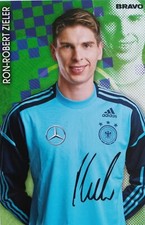 RON-ROBERT ZIELER - Karta z autografem 7 x 10 cm - EM 2012 BRAVO Fan Autograf