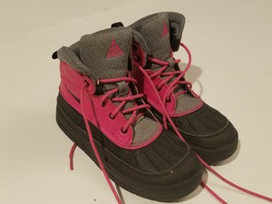 nike acg boots girls