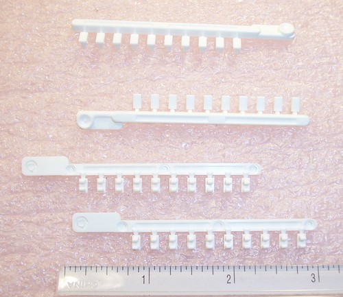(PACK DE 25) TIRAS DE MARCADO DESMONTABLES PARA BLOQUES DE TERMINALES DE RIEL DIN 04.241.1150.0 - Imagen 2 de 2
