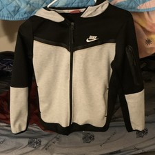 Nike Boys Full Zip Hoodie Colorblock Gray Black Long Sleeve Sports Logo