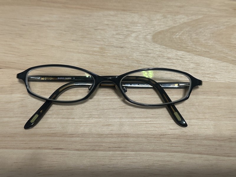 Sigrid Olsen SO105 Eyeglasses Shiny Black 50-16-135 Flex Hinges, Jewel Accents