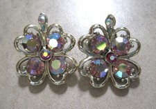 Vintage 1960s Glam Clip On Earrings Sparkly R...