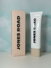 Jones Road Just Enough Tinted Moisturizer - Porcelain 1.69 fl oz / 50 ml