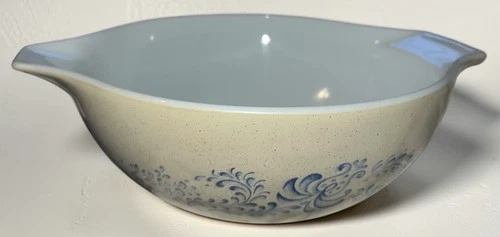 Pyrex Homestead #444 Blue Mixing Bowl Cinderella Nesting 4 Quart