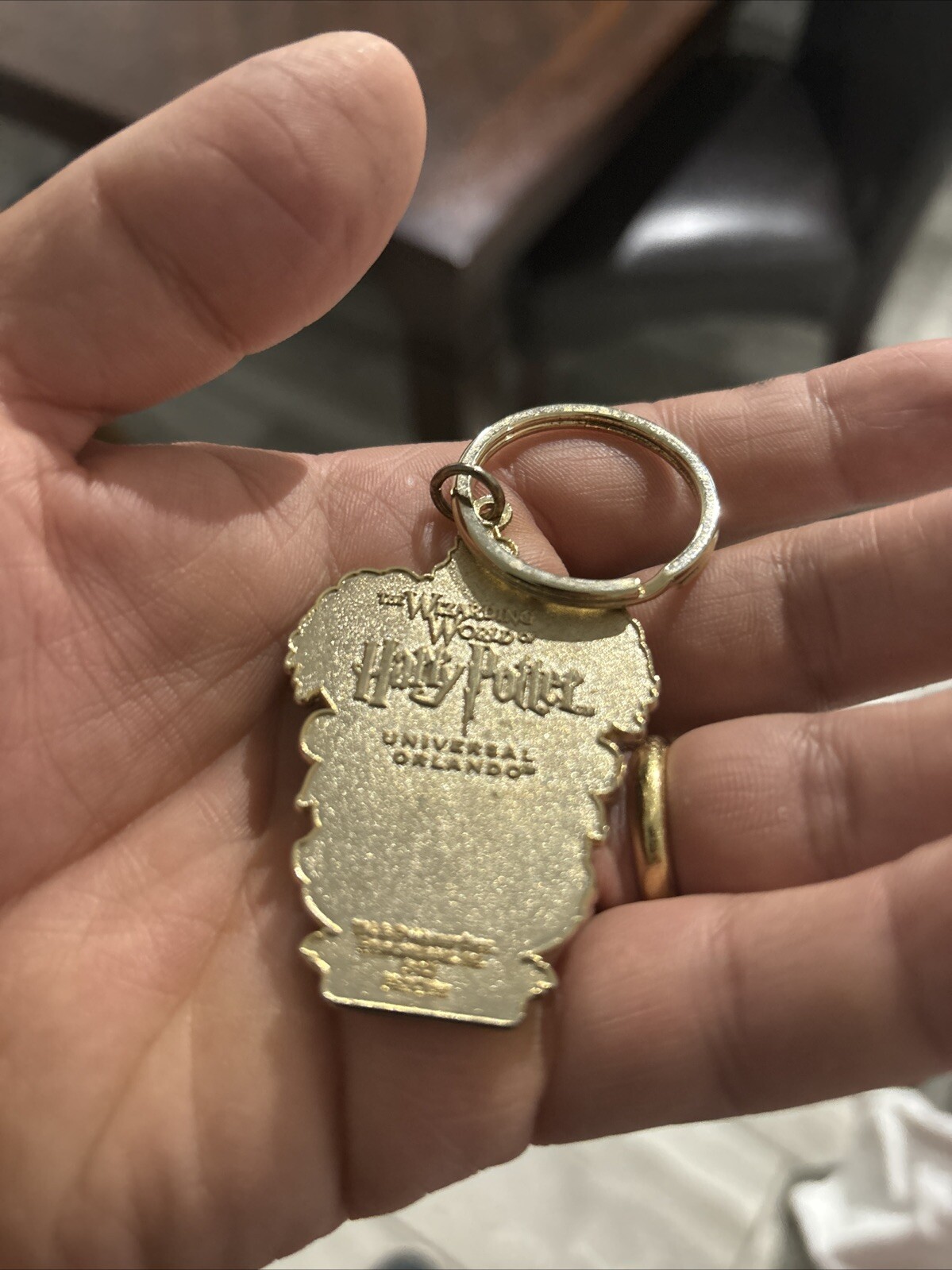 Universal Harry Potter Gryffindor Crest Keychain … - image 5