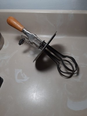 Antique A&J HAND CRANK Egg Beater Mixer JAR COVER ONLY Wooden Handle Pat'd 1923