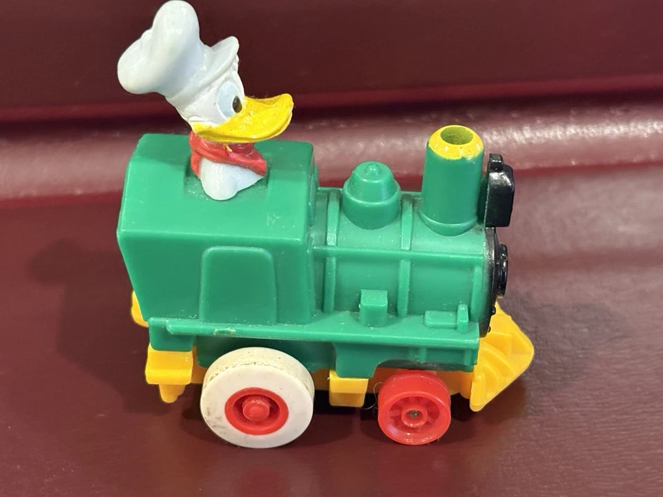 McDonalds Disney Mickey's Birthdayland Coches Pull Back Juguetes Lote de 4 Vintage 1988 Foto 2 de 4