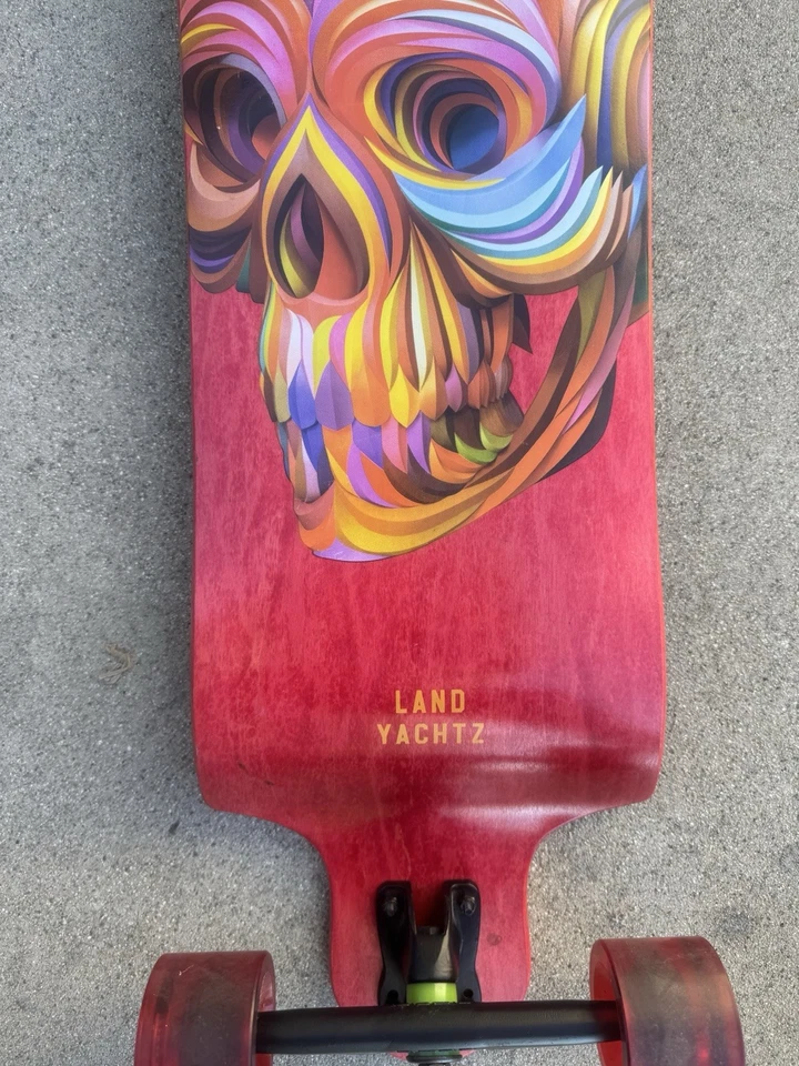 Landyachtz Longboard Monopatín 35” x 9” Gráfico Calavera con Ruedas Hawgs 70mm Rojo Foto 3 de 4