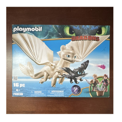 PLAYMOBIL Dragons 70038 Light Fury & Baby Dragon Toy Set 2019 Ages 4-7