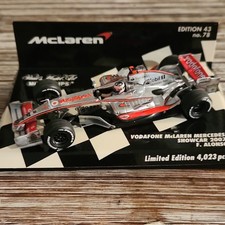 MINICHAMPS 1:43 Vodafone McLaren Mercedes Showcar 2007 Alonso w/ Case/Stand