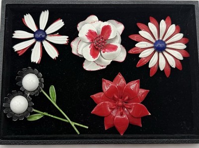 Lot Of 5 Vintage Red White Blue Black Enamel Groovy Flower Power Brooches 60 s