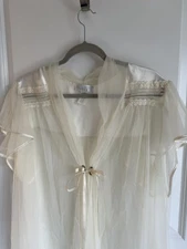Vintage Val Mode Lingerie Large Sheer Lace floral robe nightie bridal