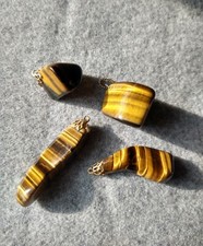 Ciondoli di Occhio di tigre, vintage, con anellini, ottime condizioni 