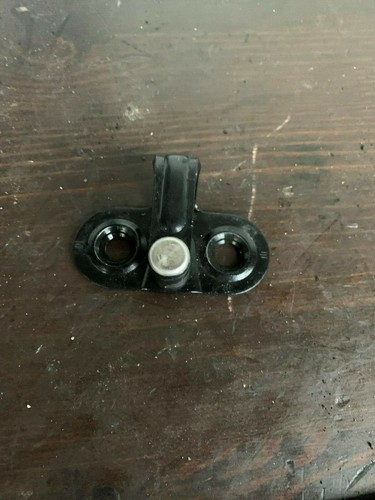 VW Caddy Seat Ibiza 6J Schliesskeil Heckklappe Schloss 2K0827511 original