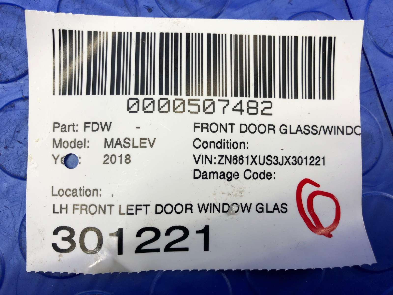 2017 2018 2019 2020 2021 2022 MASERATI LEVANTE OEM FRONT LEFT DOOR WINDOW GLASS