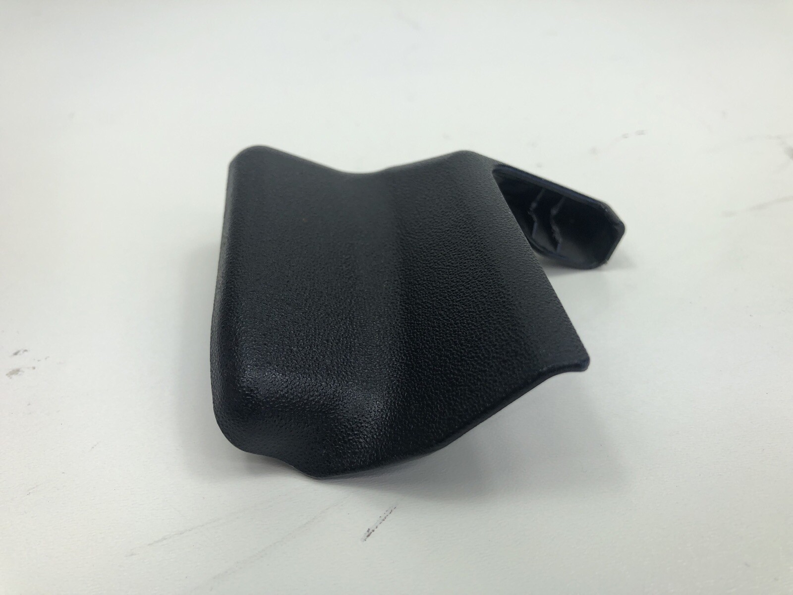 2004 Mazda Rx8 - RRO Right Rear Seat Bolt Cover F15157051 OEM for 