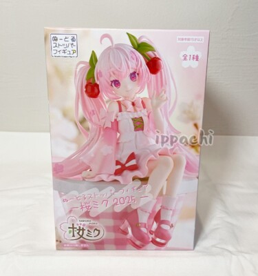 Hatsune Miku Noodle Stopper Figure Sakura Miku 2025 ver. FuRyu Cherry Blossoms