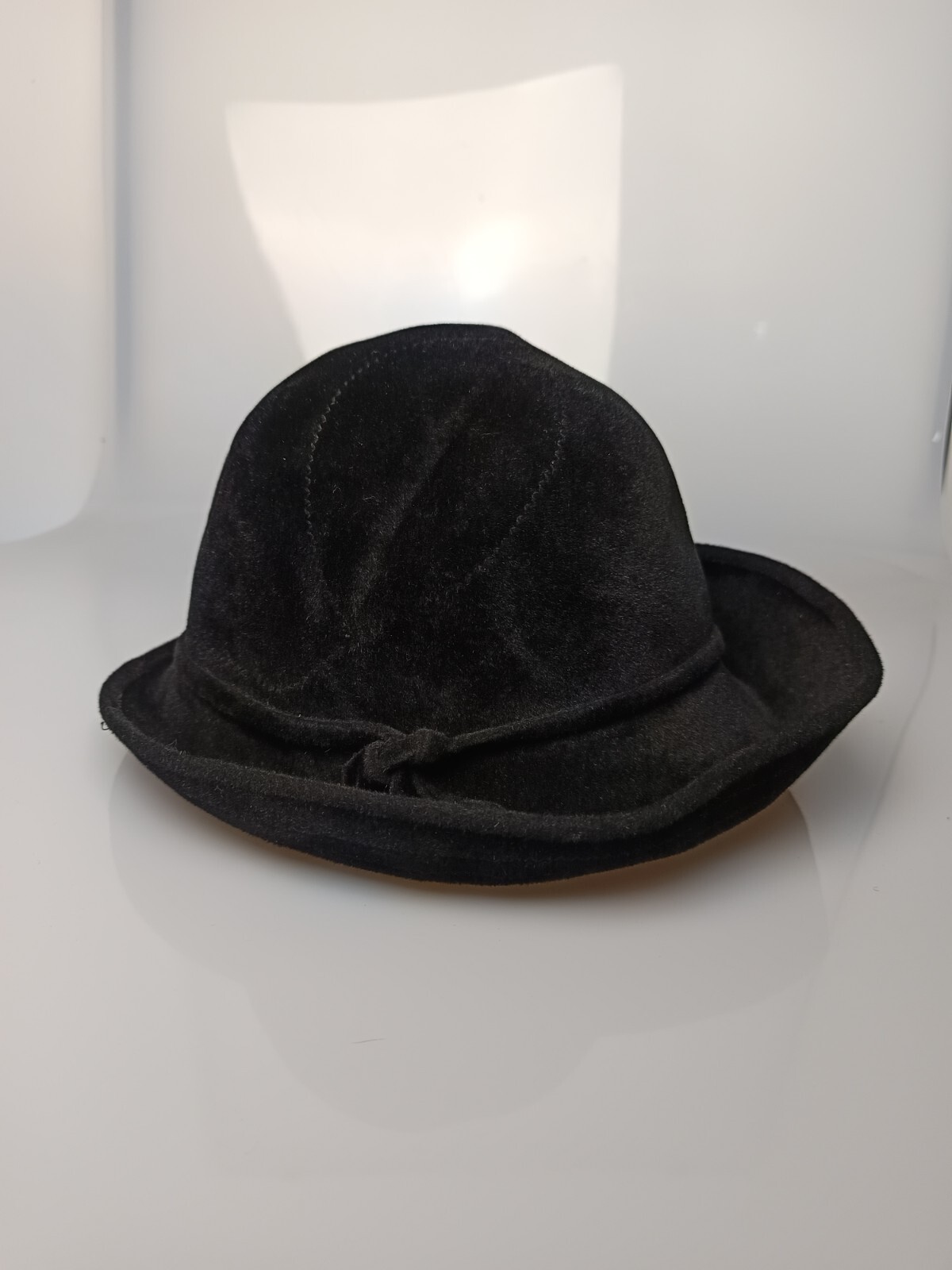 European-Style Vintage Fedora Hat for Timeless Elegance-image