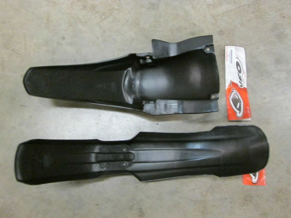 03-05 Guardabarros delanteros y traseros negros YZ250 YZ450 NOS UFO Foto 4 de 4