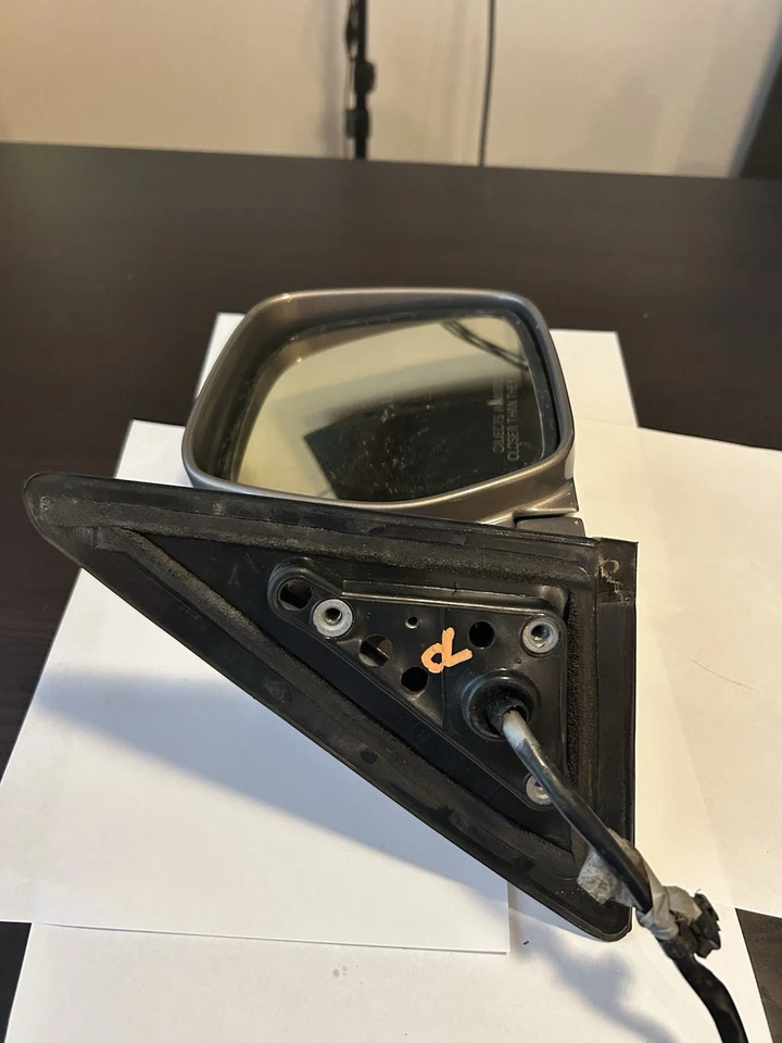 Espejo retrovisor lateral del pasajero dorado Lexus LX470: 4M9 87910-60850 1998-2002 FABRICANTE DE EQUIPOS ORIGINALES Foto 3 de 4