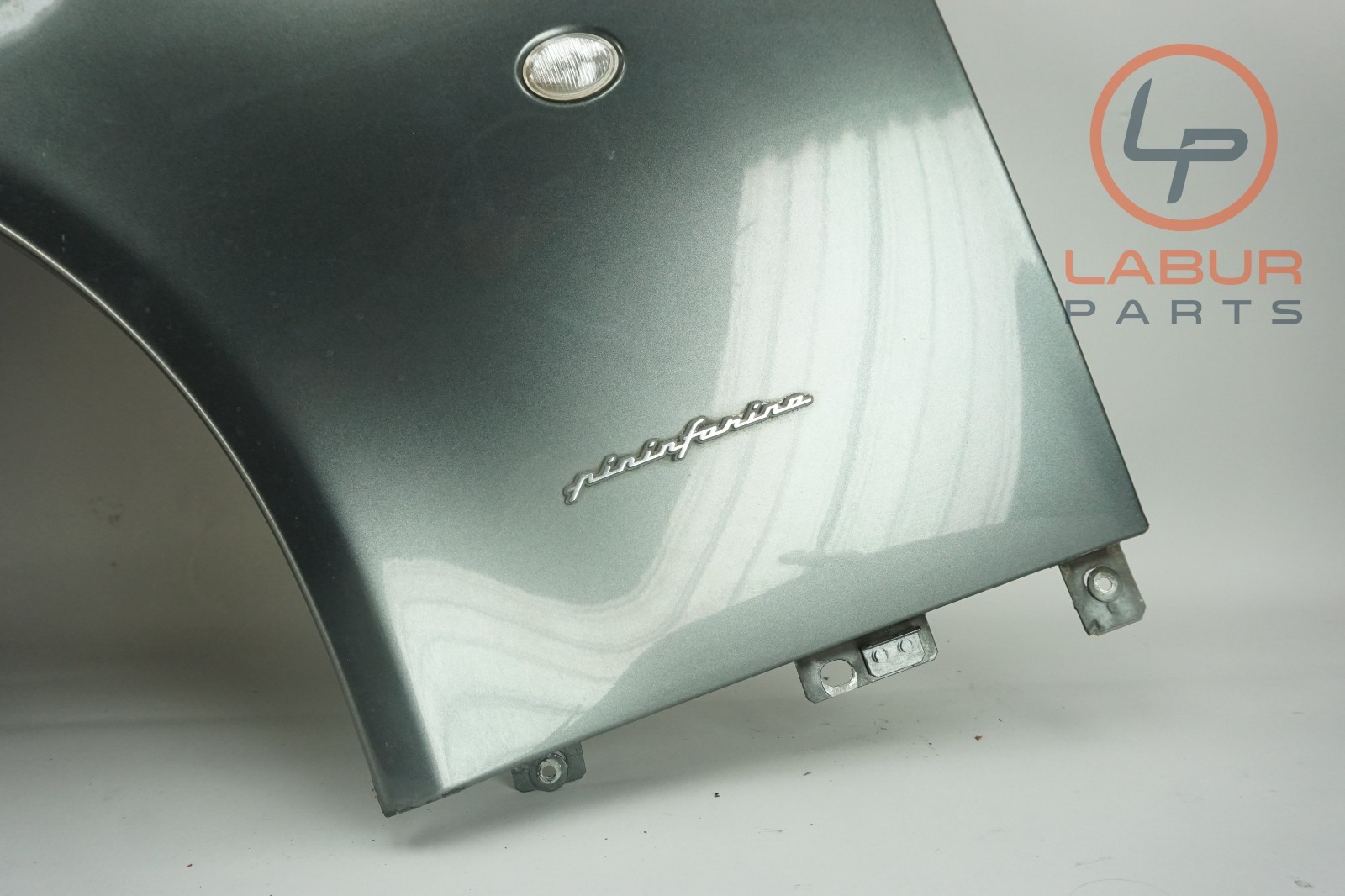 M139 03-13 Maserati Quattroporte Front Left Side Fender Panel Cover Gray FR480