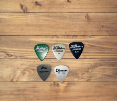 B.C.Rich & Jackson & Charvel Original Guitar Pick 5pcs Vintage Limited Rare F/S